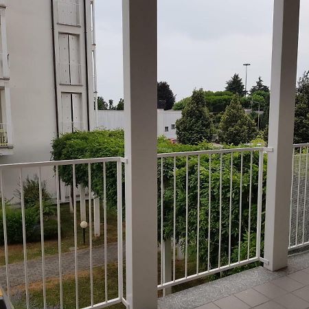 Milano Malpensa Grandi AP Apartment Gallarate Bagian luar foto