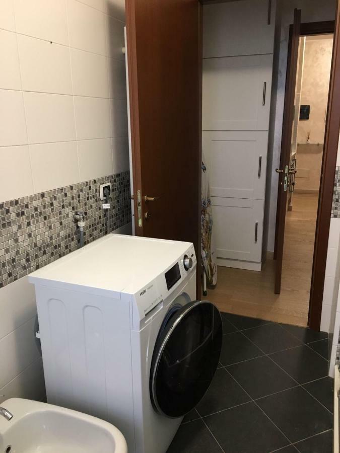 Milano Malpensa Grandi AP Apartment Gallarate Bagian luar foto