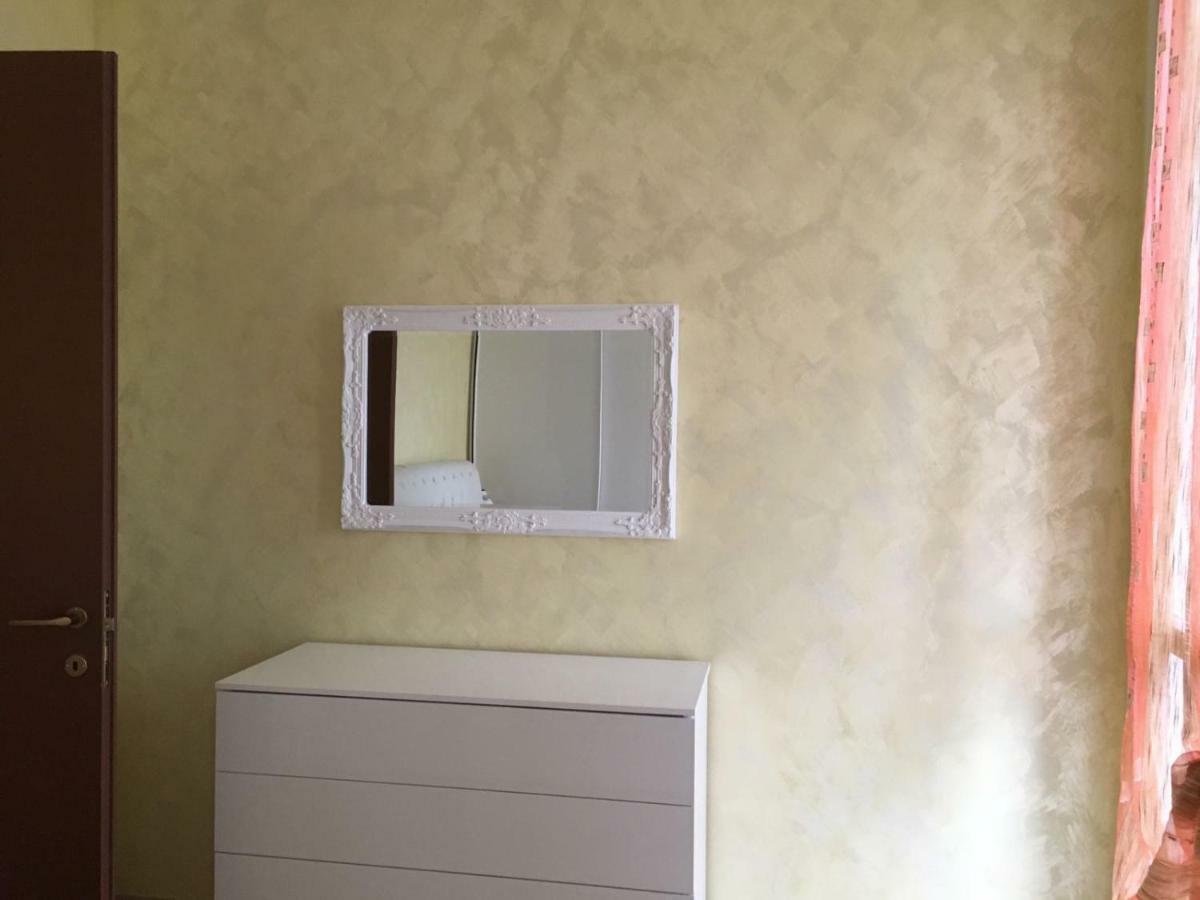 Milano Malpensa Grandi AP Apartment Gallarate Bagian luar foto