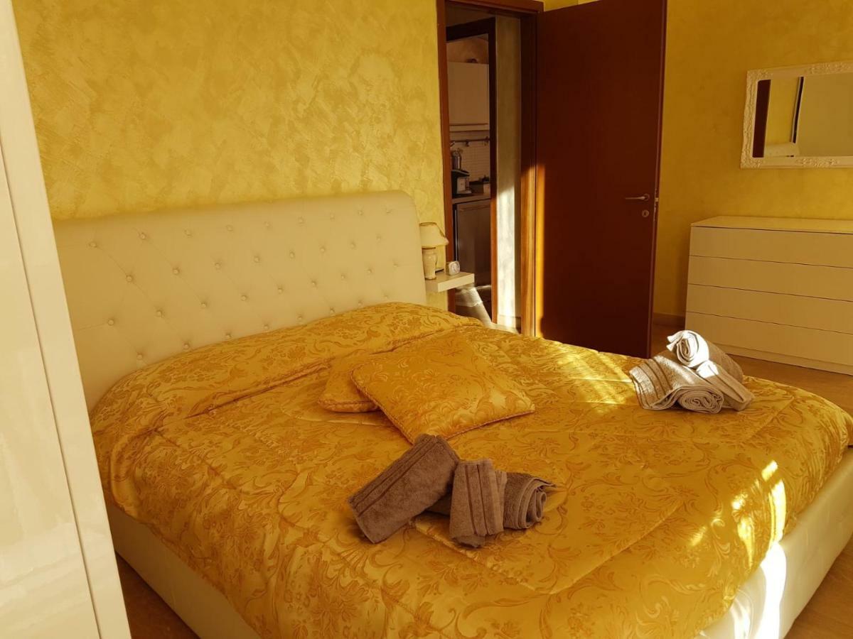 Milano Malpensa Grandi AP Apartment Gallarate Bagian luar foto