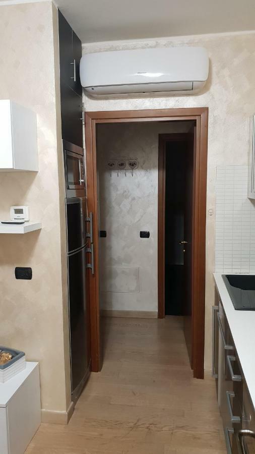 Milano Malpensa Grandi AP Apartment Gallarate Bagian luar foto