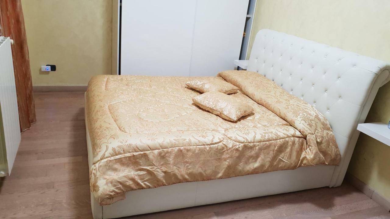 Milano Malpensa Grandi AP Apartment Gallarate Bagian luar foto